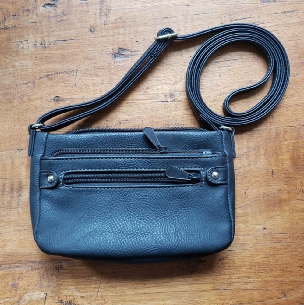 FAUX LEATHER CROSSBODY PURSE